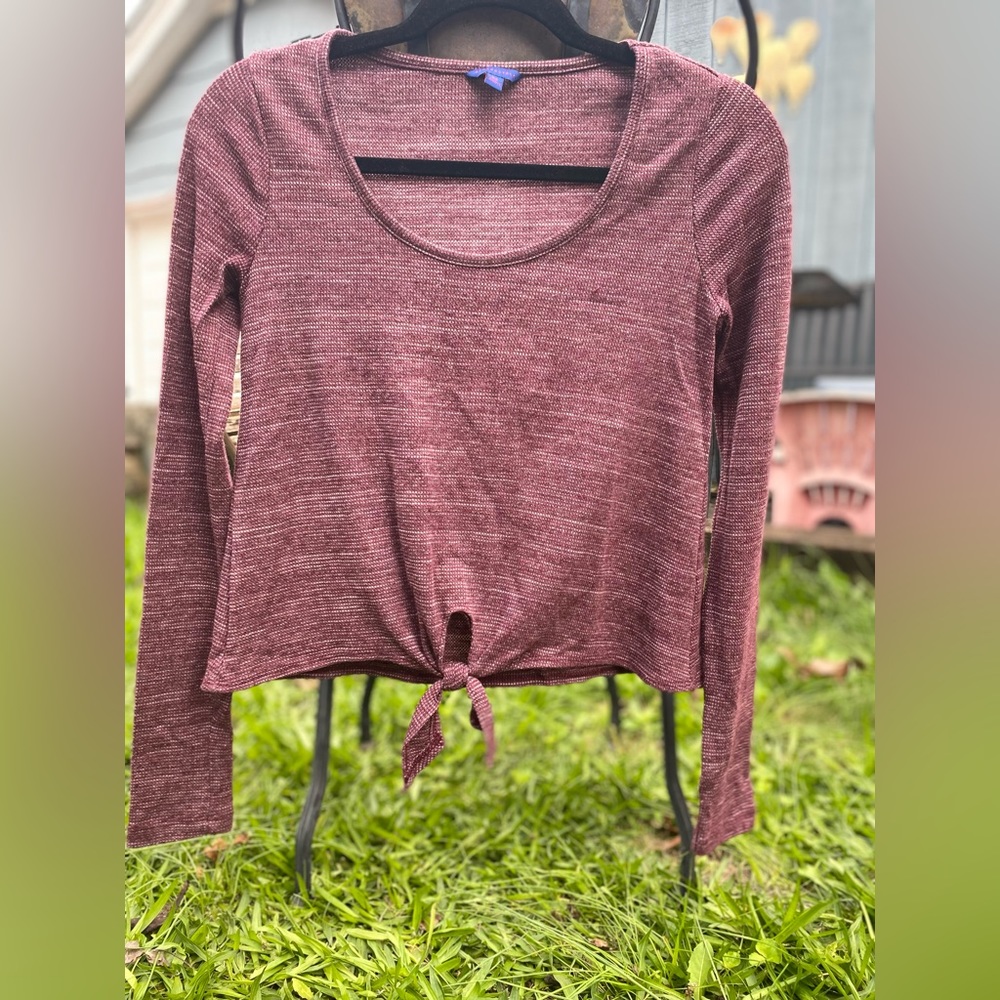 Front tie tee